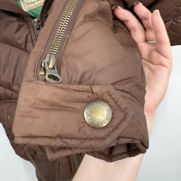 Vintage Abercrombie & Fitch Puffer Jacket Medium Down Cropped Faux Fur Hood Y2K